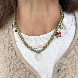 Naszyjnik z kamieni RED STAR